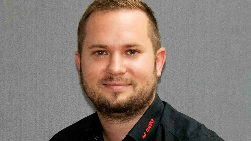 Jürgen Weiß – Leitung Technischer Vertrieb bei weba Werkzeugbau Porträt von Jürgen Weiß, Leiter Technischer Vertrieb bei weba Werkzeugbau.